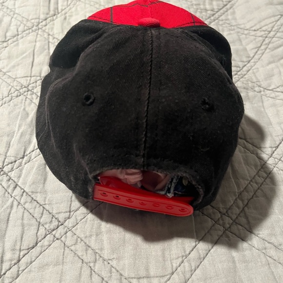 Toddler Spiderman Hat - Picture 2 of 3